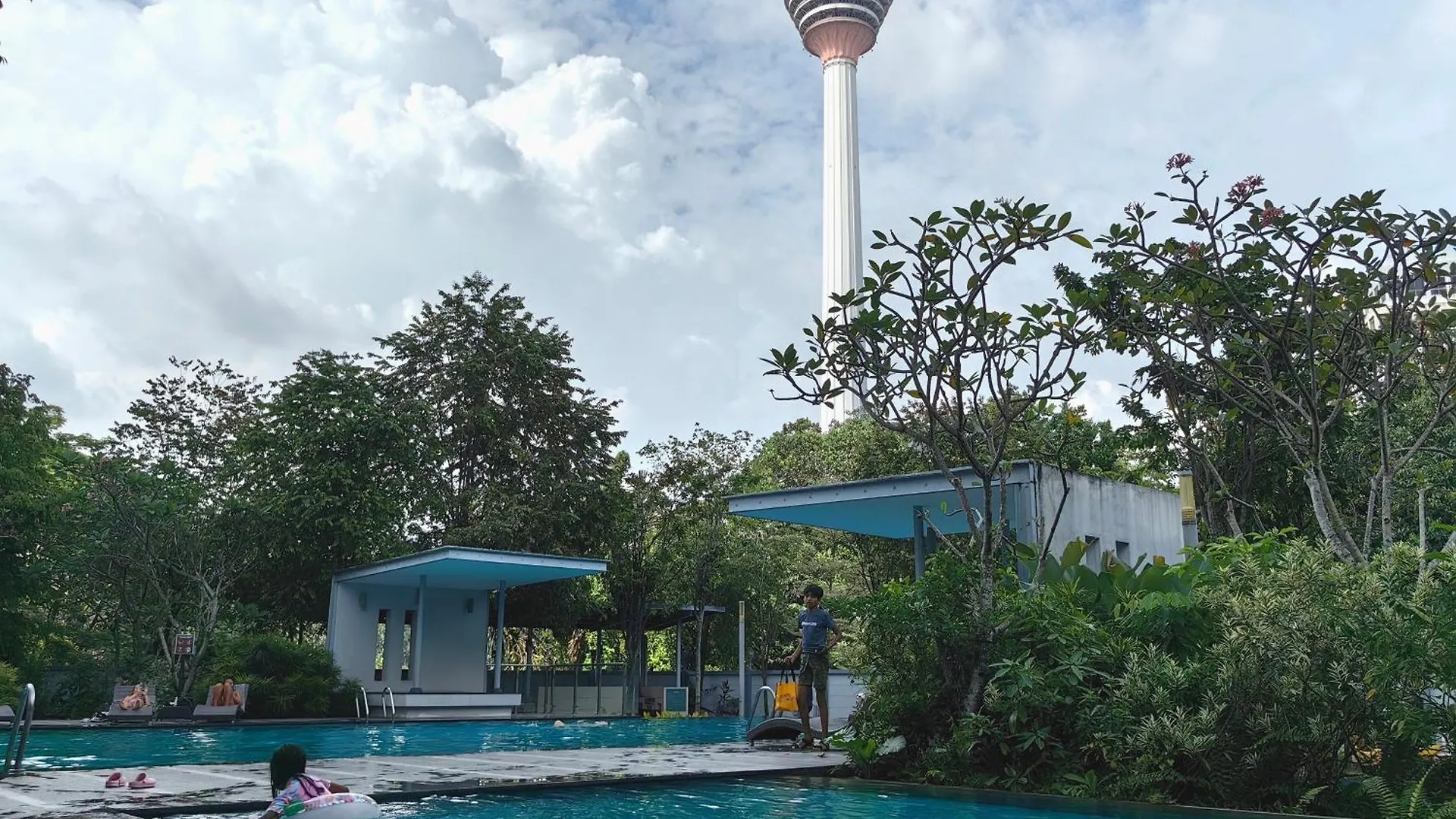 703 Klcc 5 Minutes To Alor Street Ceylon Pavilion 3 Room Apt For 10 Pax Kuala Lumpur Apartment